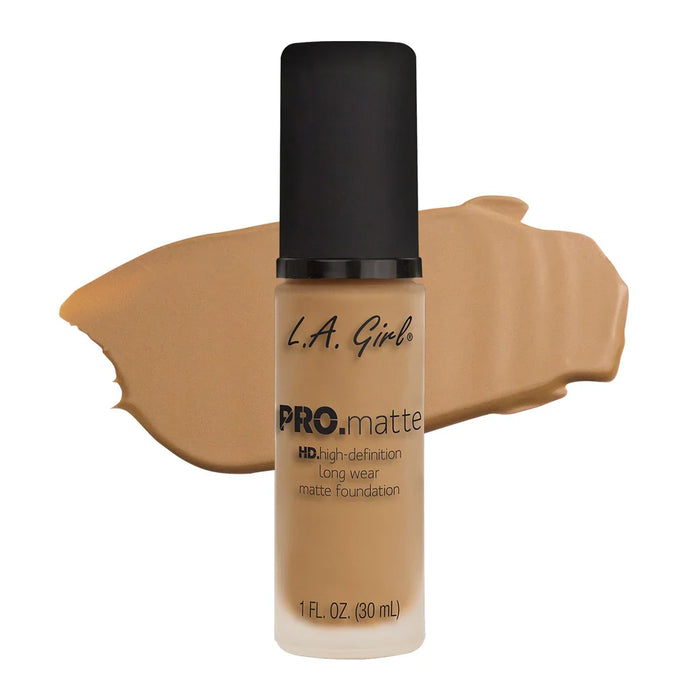 PRO Matte Foundation Medium Beige